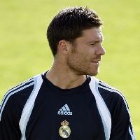 Alonso Pergi Karena Liverpool