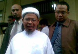 Anaknya Disiksa, Abu Jibril Mengadu ke Komnas HAM