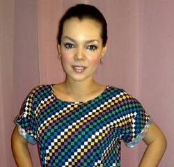 Dewi Sandra Lebih Feminin di Album Wanita