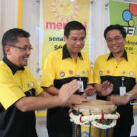 Dilayani Bak Raja Sehari di Galeri Indosat