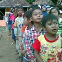 Hilangkan Trauma, Anak-anak Korban Gempa Dihibur Aneka Permainan