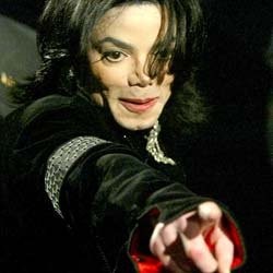 Anak Michael Jackson Letakkan Mahkota di Atas Peti Mati