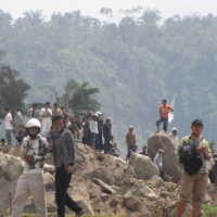 Minim Alat Berat, Evakuasi Jadi Lambat