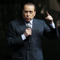 Berlusconi Tak Berniat Jual Milan