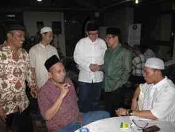 Islah, Ali Masykur Musa Buka Puasa di Rumah Cak Imin