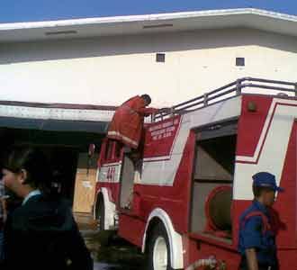 Gudang di Pasar Minggu Terbakar