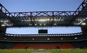 Inter Mau Pisah Rumah dengan Milan