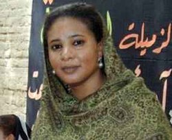 Wanita Bercelana Panjang Dikirim ke Penjara