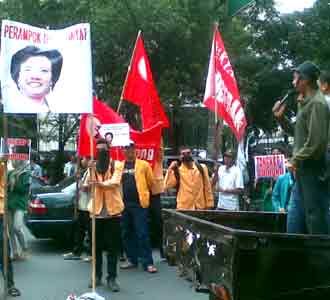 Sri Mulyani Kembali Didemo Soal Century