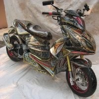 Ibu Rumah Tangga Pun Ikut Bergaya