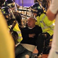 Pendukung Liverpool Bebas dari Penjara