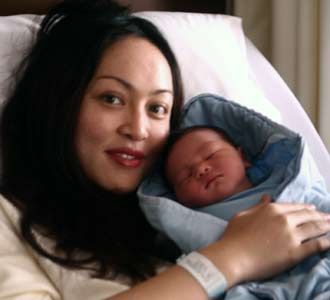 Bayi Mungil Angie-Adjie