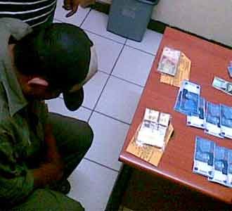 Pengedar Uang Palsu Diringkus