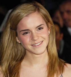 Emma Watson Setia Pacari Ahli Keuangan