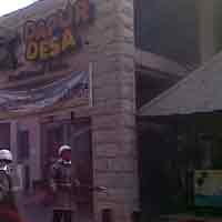 Dapur Desa Terbakar, Karyawan Semburat 