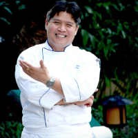 Deden Gumilar: Cinta Makanan Tradisional