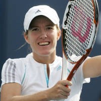 Henin Belum Tutup Kans Comeback