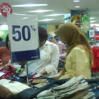  Jelang Lebaran, Mal di Jakarta Diserbu Pengunjung