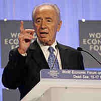 Presiden Israel Roboh Saat Upacara