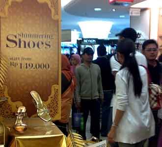 Hebohnya Shopping Sampai Pagi 