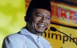 Mudik ke Bukittinggi, Tifatul Nyupir Sendiri