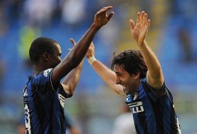 Etoo & Milito Menangkan Inter