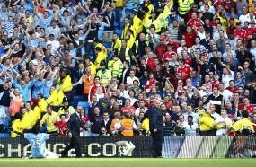 Selebrasi Provokatif, Adebayor Minta Maaf