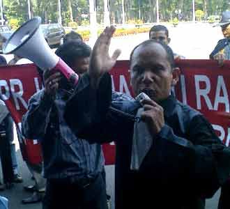 Advokat Peduli Konstitusi Demo DPR