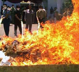 Barang Bukti Kejahatan Dimusnahkan