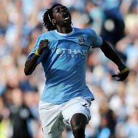 Adebayor Tak Takut Main di Emirates 