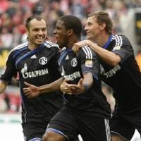 Podolski Cetak Gol, Koeln Tetap Kalah