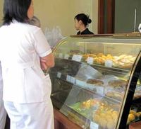 Jajanan Pasar Sehat ala Moms Bakery