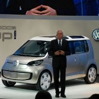 VW dan Nomor Bagus 12