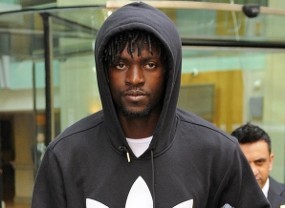 FA Tuntut Adebayor dengan Dua Tuduhan