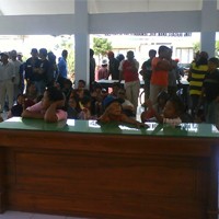 Tuntut Bansos, Korban Dampak Lumpur Ngelurug Kecamatan