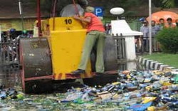 Polda Maluku Musnahkan 15 Ribu Liter Miras dan Ribuan Petasan