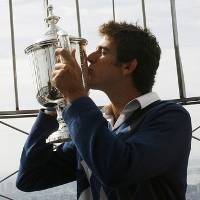 Del Potro Belum Setara Federer