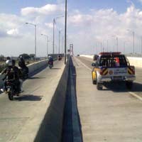 Pemudik di Jembatan Suramadu Masih Lengang