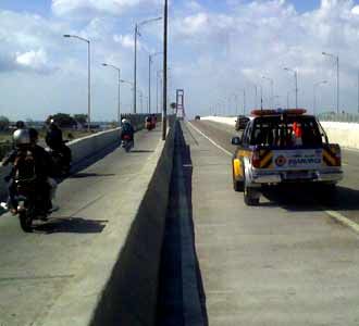 Jembatan Suramadu Masih Lengang