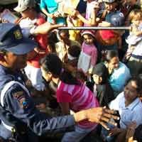 Pembagian Zakat Gudang Garam Diwarnai Aksi Dorong