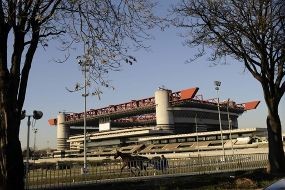 Hanya Boleh Ada Satu Stadion di Milan!