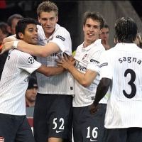 Pertunjukan Karakter Arsenal 