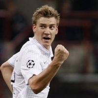 Comeback, Arsenal Tundukkan Standard 3-2