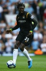 Adebayor Tak Terima Dilecehkan