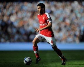 Fabregas Juga Merasa Dilanggar Adebayor