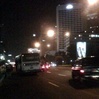 Meski Dipadati Warga, Lalu Lintas Sekitar Monas Tampak Lengang