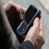 BlackBerry Indosat Kini Bisa Tarif Harian  