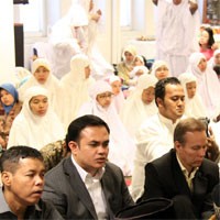 Di Swedia, Idul Fitri Dirayakan Umat Ragam Agama