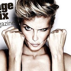 Heidi Klum Pamer Bokong