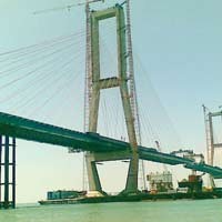 Arus Balik di Jembatan Suramadu Mulai Terasa 